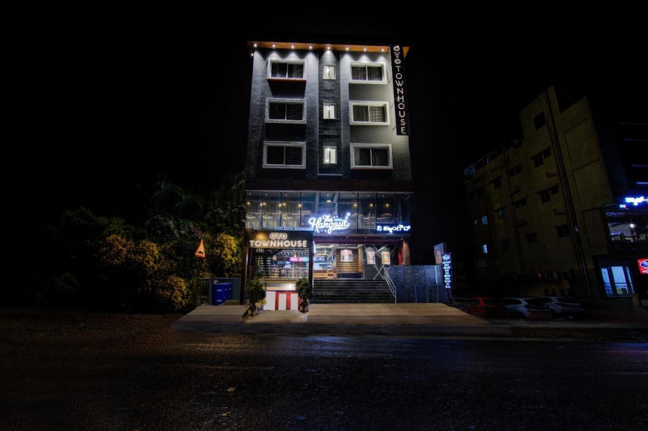 Super Townhouse Global Village Tech Park Near Kengeri Bus Terminal Metro Station Bangalore Ngoại thất bức ảnh